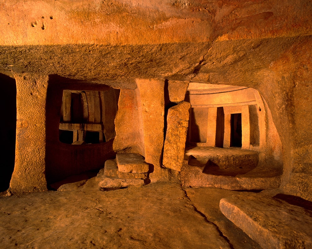 Yer Altındaki Sır: Hypogeum ve 7000 Ölünün Boğuk Sesleri