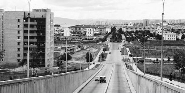 1. Ulan Batur, Moğolistan - 1950'ler & bugün Görseli