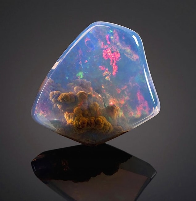 8. Luz Opal