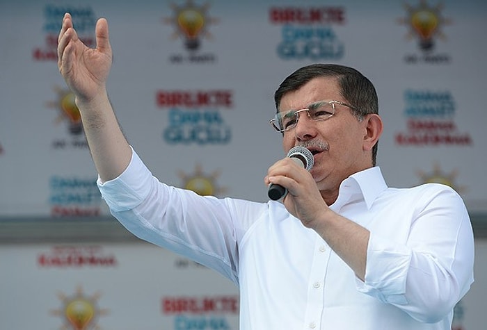 Davutoğlu HDP'ye Saldırıları Kınadı ve Ekledi: 'Kimse Mağduriyet Yaratmasın'