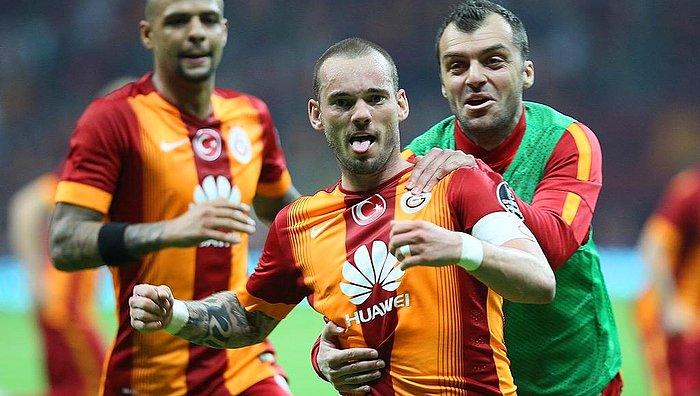 Galatasaray’ı Sneijder Kurtardı