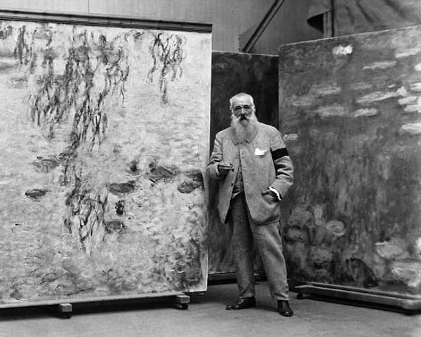 Monet'nin ölümünün 100. yılında geldi.