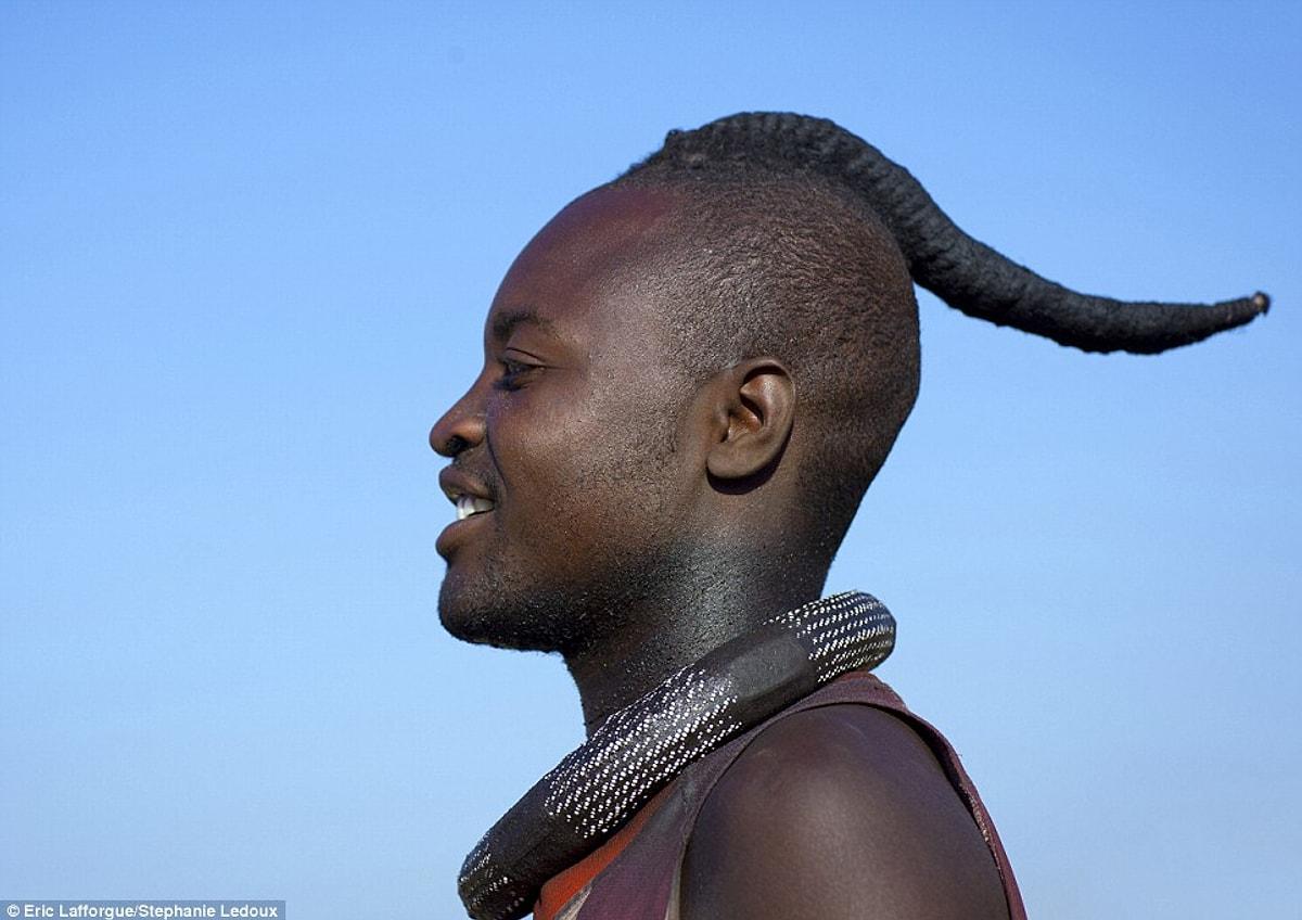 Tribe himba pro. Химба Ангола. Племя Химба в Африке. Химба Намибия. Химба Африка мужчины.