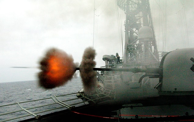 4. Crommelin (FFG 37) savaş gemisi 76 mm top mermisi