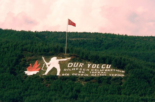 1. Çanakkale'yi diğer şehirlerimizden farklılaştıran en önemli unsur, bir devrin battığı ve tüm dünyanın kimle karşı karşıya olduğunu anladığı yer olmasıdır.