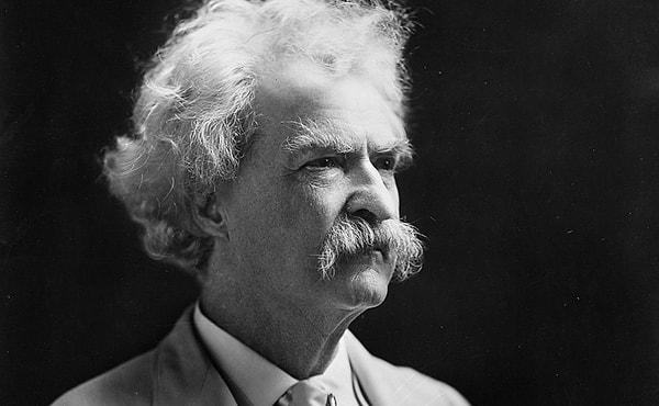 4. "Bazı insanlar için gerçek yalandan daha tuhaftır ama ben bu gerçeğe çok alışığım." Mark Twain