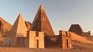 16 Fotoğrafla Meroe'nin Muhtemelen Hiç Görmediğiniz Unutulmaya Yüz Tutmuş Piramitleri