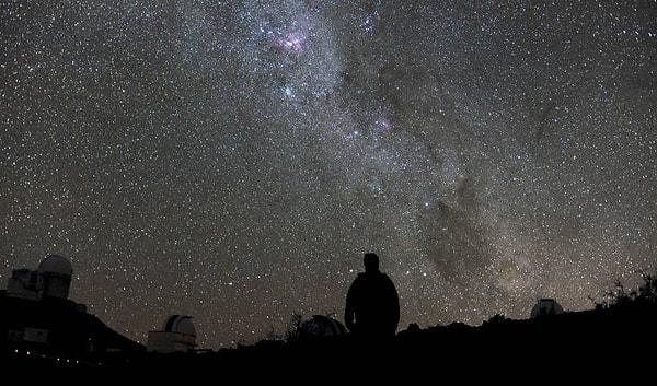 5. Açık havada gökyüzüne baktığınızda en fazla 2500 yıldız görebilirsiniz. Yalnızca Samanyolu Galaksisi'ndeki yıldız sayısı bundan 80 milyon kat fazladır.