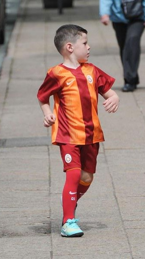 Rooney'nin Oğlu Galatasaraylı Çıktı