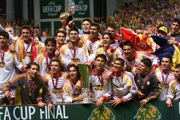 11. Galatasaray'ın UEFA kupasını alması