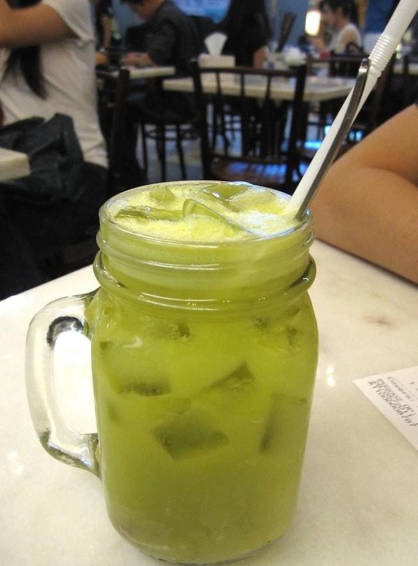 12. Yeşil erikten içecek olur mu diyenlere gelsin.