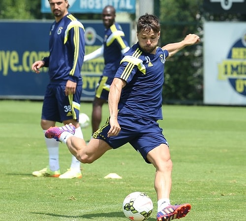 Fenerbahçe'de Volkan, Caner ve Emre İdmana Katılmadı