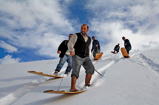 12. Rize'de Snowboard yoktur "LazBoard" vardır..