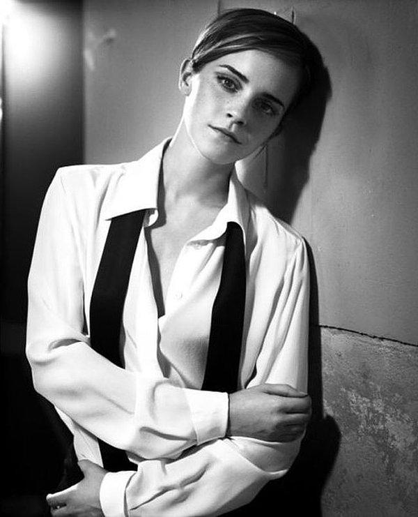 En sağlam bonus: Kravatın kadınlara da yakıştığının ayaklı kanıtı: Emma Watson