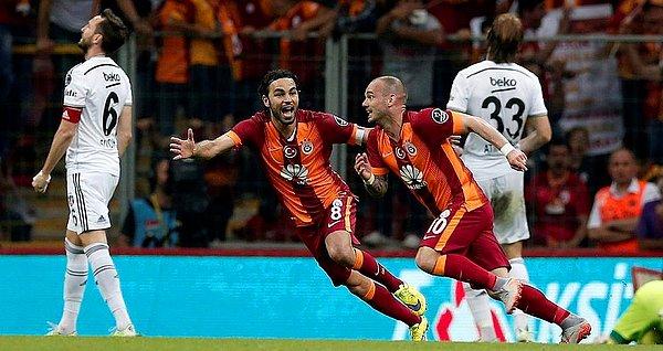Sneijder, Galatasaray formasıyla Beşiktaş'a ilk golünü attı