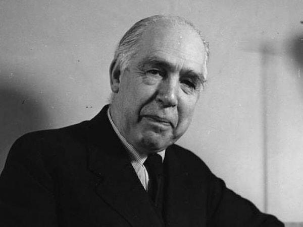 6. Niels Bohr