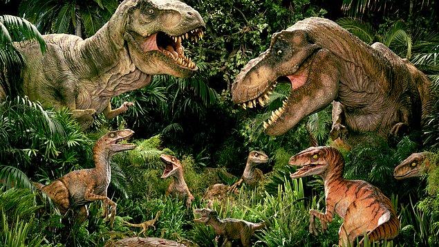 4)	Jurassic Park serisindeki dinazorların birbirleriyle iletişim kurmak için çıkardıkları ses, 2 kaplumbağanın sevişirken çıkardıkları sesten ibaretmiş.