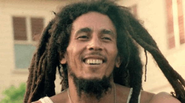 3. Reggae müziğin efsane ismi Bob Marley