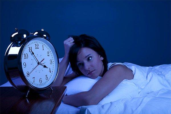 5. Gecenin bir vakti eve gelen kişinin sesiyle uyanmazsın