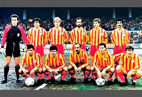 14. Galatasaray'ın namağlup ikinci olduğu sezon hangisidir?