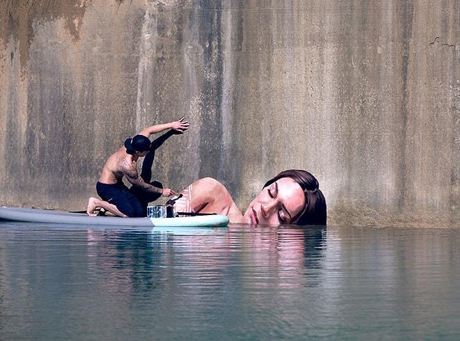 Sörf Tahtası Üzerinde Baş Döndürücü Duvar Resimleri Yapan Sanatçı