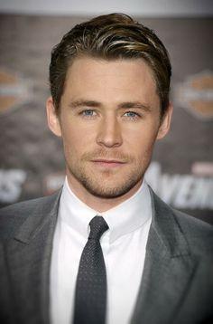 49. Chris Hemsworth - Tom Hiddleston