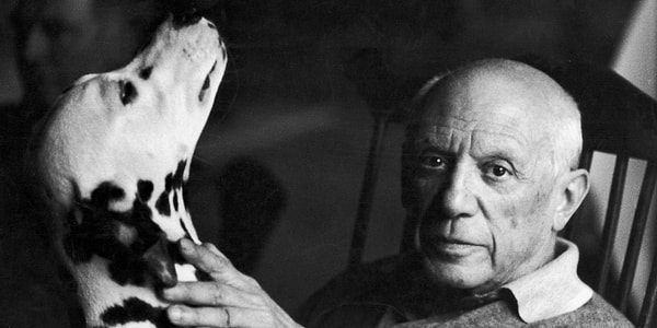 6. Pablo Picasso yanında bir içi boş bir altıpatlar taşıyordu, tablolarının anlamını soranları çekip vurmak için.