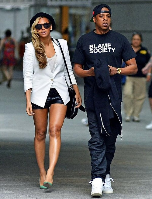 Ünlü isimlerin de dizinde bulunuyor Kanye West, mesela Beyonce