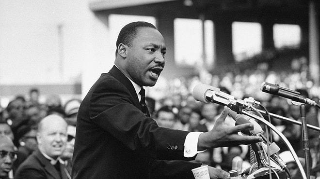 Karanlıkları Aydınlatan Lider Martin Luther King'in  Konuşmalarından 15 Alıntı