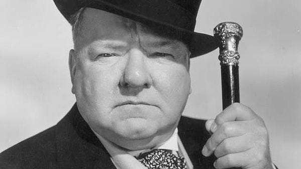 11. W.C. Fields: "Sattığımın dünyasının ve üstündeki herkesin canı cehenneme, sen hariç Carlotta."