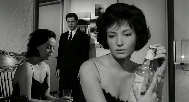 7. Gece (La Notte) (1961) Michelangelo Antonioni