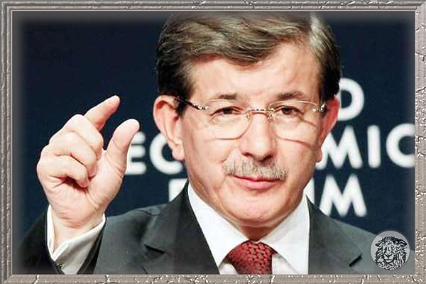 2. Başbakan Davutoğlu: "Aslında Sayın Erdoğan'la aramızdaki boy farkı bu kadar! Ama işte kameralar..."