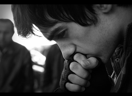 Aşkını Asla İtiraf Edemeyenlerin Yaşadığı 12 Kalp Sızlatan Durum