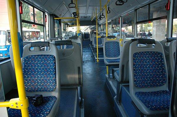 14. Otobüsün en son dolan en ön koltuğu