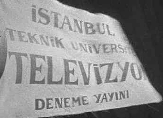 Mustafa Santur da bunlardan biridir. 1938 yılında çıktığı Avrupa gezisinde televizyonla tanışan Santur, Türkiye'ye döner dönmez milli bir televizyon için kolları sıvar.