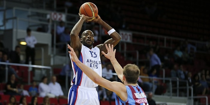 Finale Yükselen İlk Takım Anadolu Efes