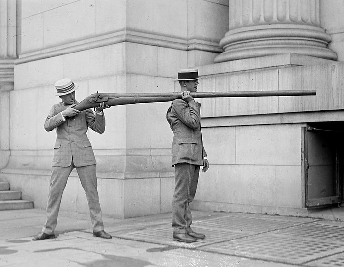 Zamanında Tek Atışta 90 Kuş Öldürebilen Devasa Silah: Punt Gun