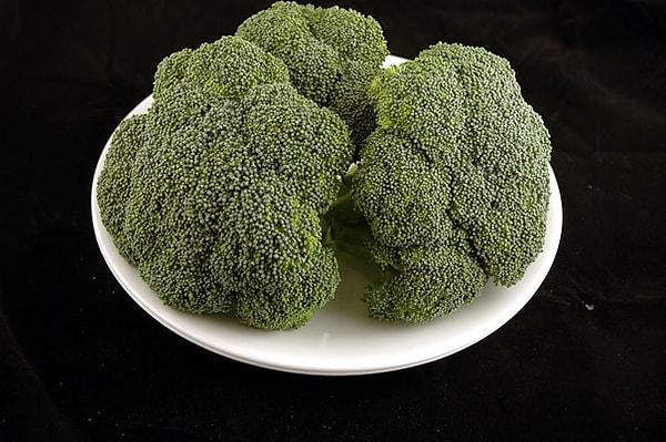 1. 588 gr brokoli = 200 kalori