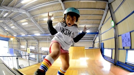 6 Yaşındaki Kızdan Büyüklerine Taş Çıkartacak Kaykay Performansı