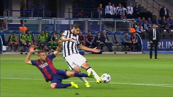 24' | Juve, Morata ile gole yaklaştı
