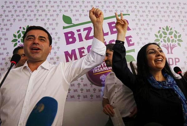 Der Spiegel: Türkiye’de Parlamento seçimi: Kürt coşkusu