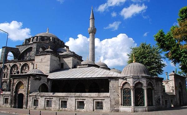 12. Kılıç Ali Paşa Camii (İstanbul)