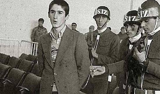 Kenan Evren Caddesi Artık Erdal Eren'in Adıyla Anılacak