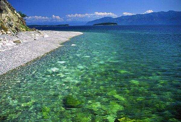 27. Baykal, ayrıca dünyanın en temiz göllerinden biridir; billur gibi bir su...