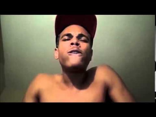 Çatur Çutur Ampul Yiyen Adam