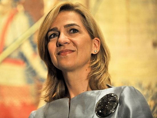 Yolsuzluk Davası 'Düşes' Unvanından Etti