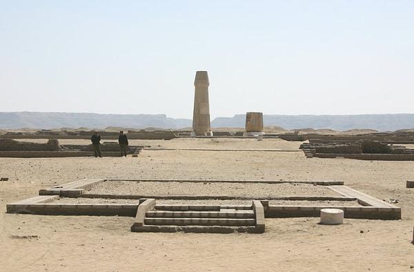 12. Tel el-Amarna