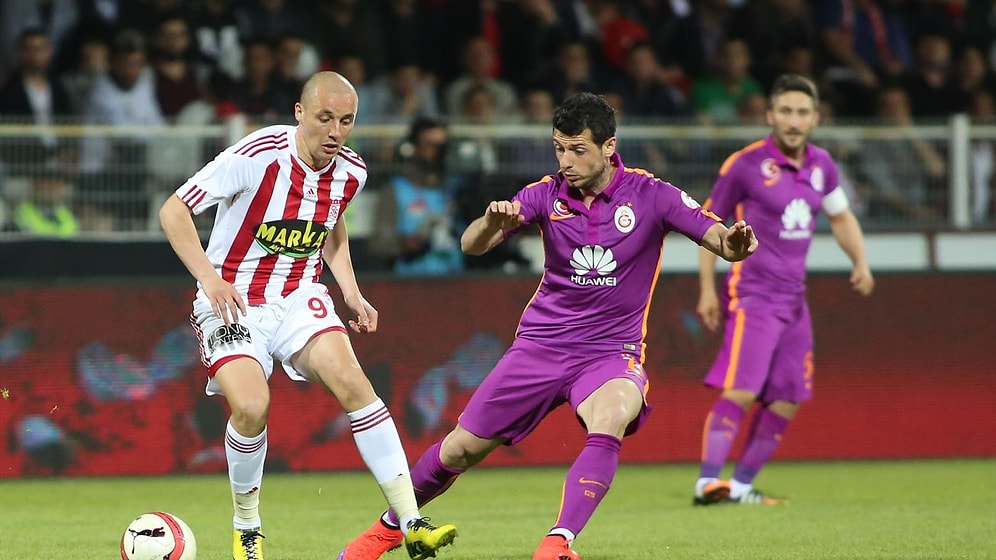 Mecnun Otyakmaz: "Aatif'ın Transferi İçin Galatasaray ile Görüşüyoruz"