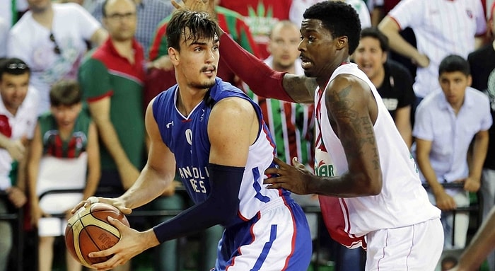 Pınar Karşıyaka 71-65 Anadolu Efes