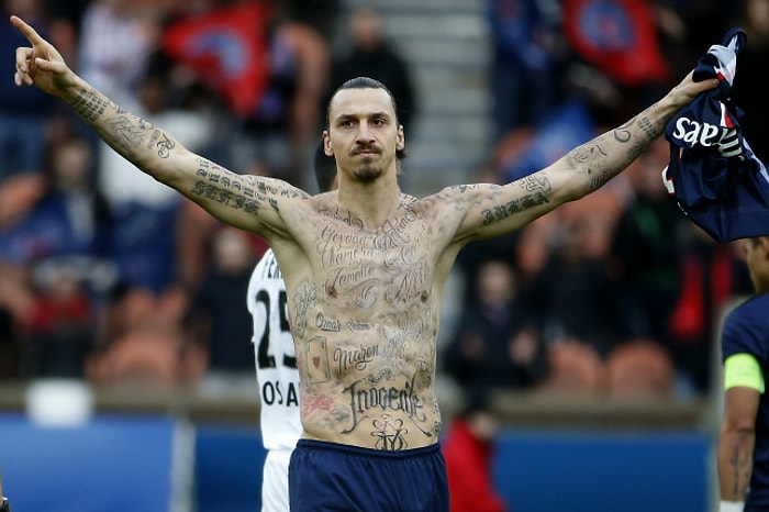 Zlatan Ibrahimovic'in Dev Egosuyla Büyük Dalga Geçen Efsane Twitter Hesabı: 'Zlatan Gerçekleri'